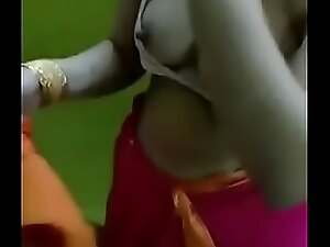 Indian aunty flaunts her big tits